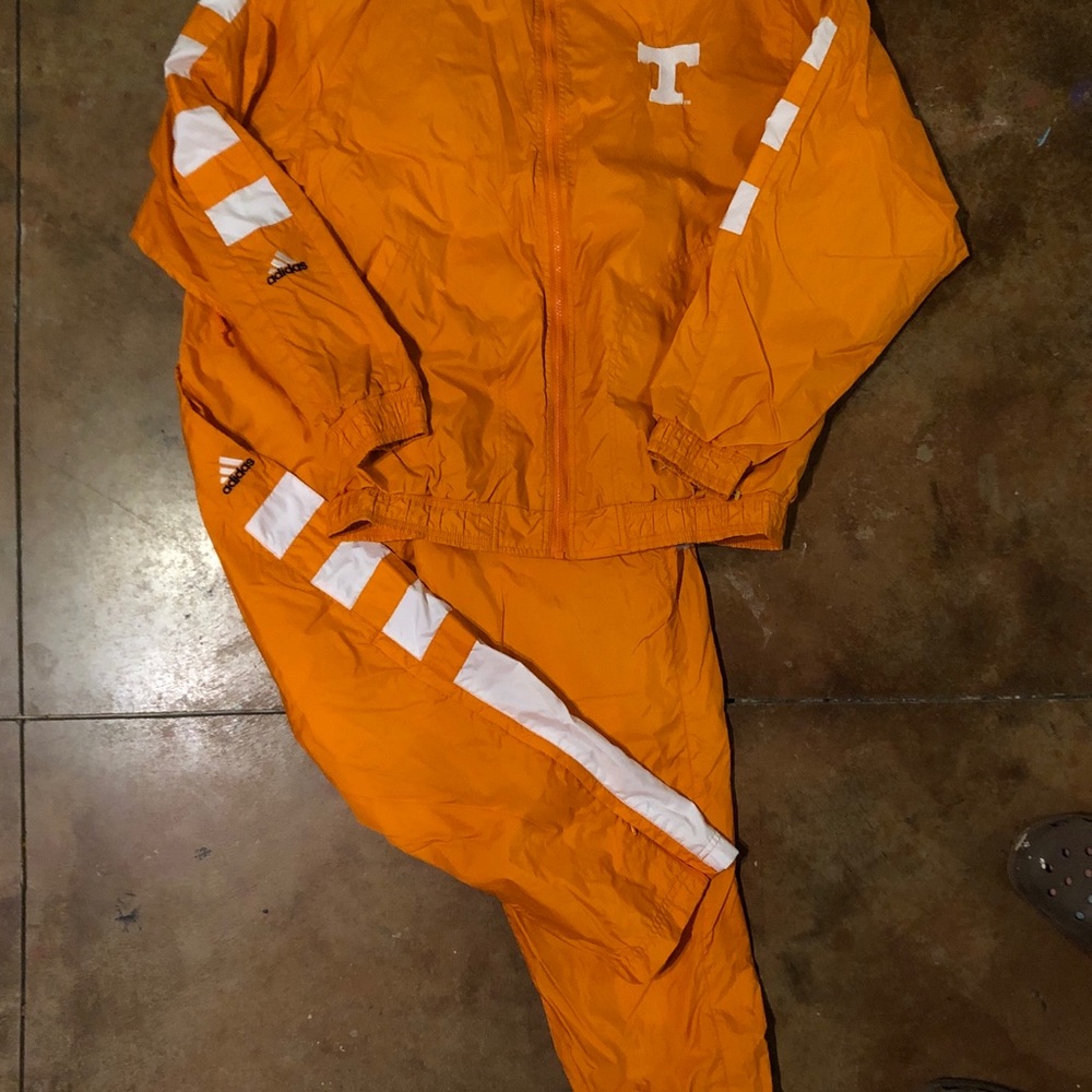 Retro 90’s track suit